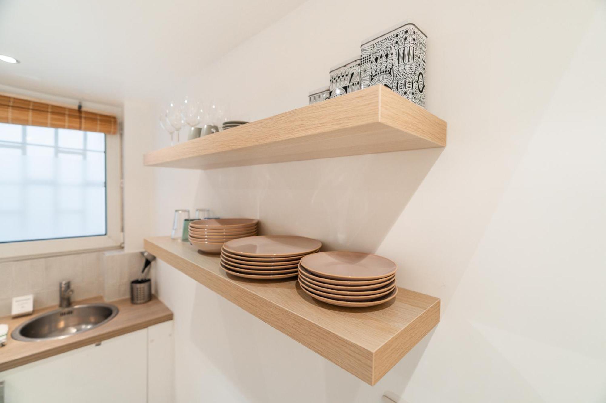 Cozy In Lively Neighborhood 3p Apartment